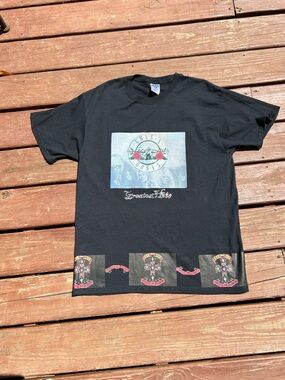 Guns N’ Roses Greatest Hits t-shirt front and back graphic Large